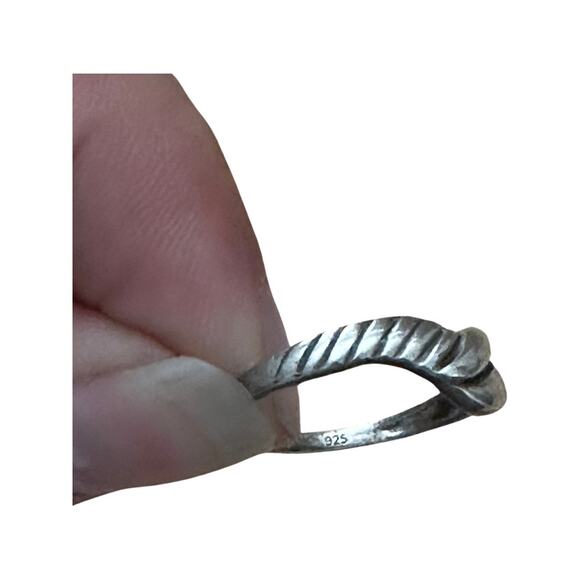 Sterling Silver Carved Ring with Cutout Size 6 - Picture 3 of 5